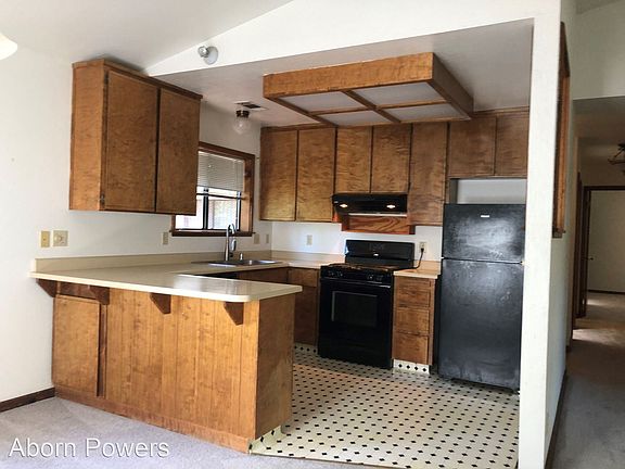 3rd image of 2787 Boardwalk St #A