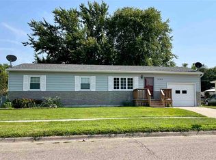1103 Grant Ave, Norfolk, NE 68701