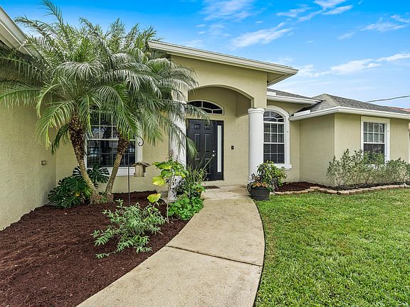 5th image of 6530 NW Molton Cir