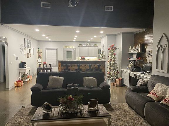 5th image of 110 Joni Ln