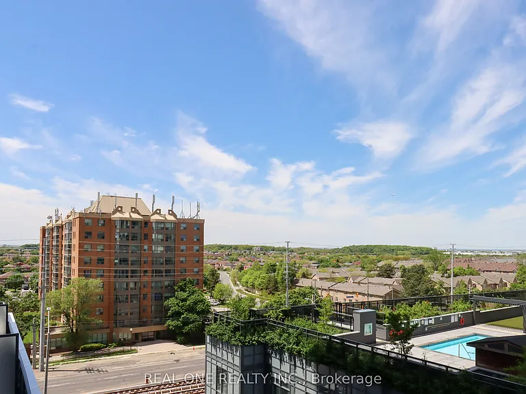5105 Hurontario St #617 — Photo 24