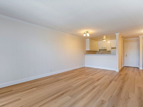 3rd image of 475 Weldon Ave #110