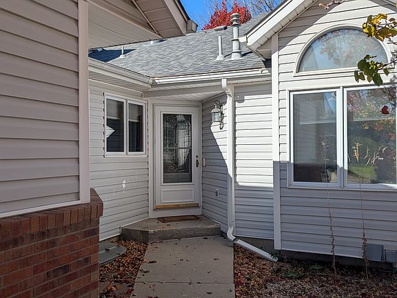 3rd image of 1136 Wabash St Unit 33