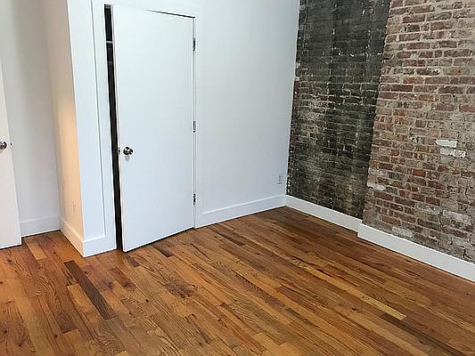 4th image of 184 Underhill Ave #4
