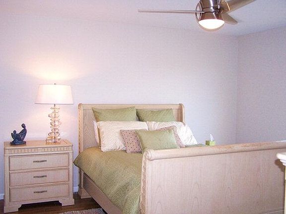 5th image of 4067 Green Meadow Dr