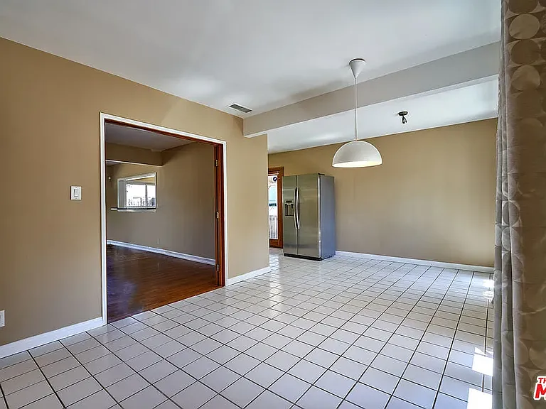 7907 Reading Ave — Photo 8