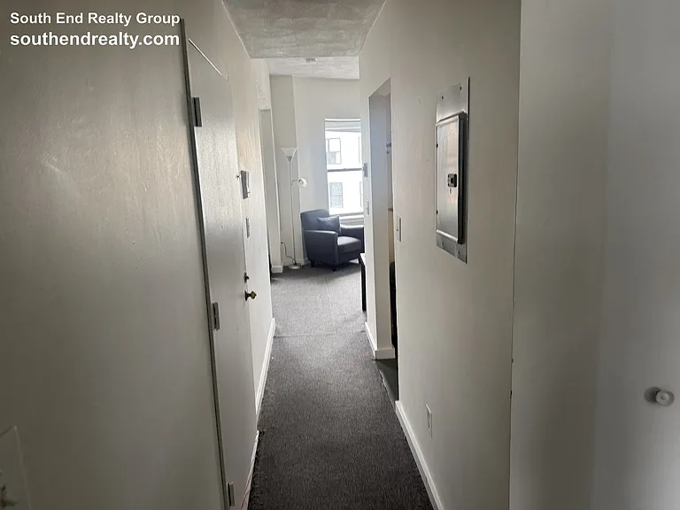 483 E Broadway #6 — Photo 12