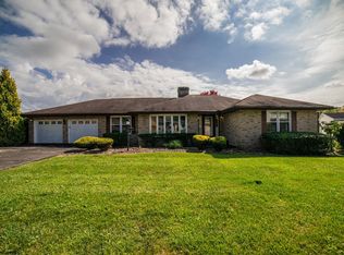 43 Garden Cir, Bridgeport, WV 26330