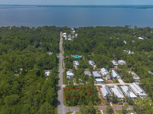 126 Dawson Rd, Pt Washington, FL 32459