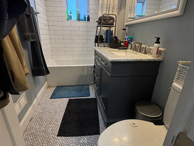 26 Roseclair St #1F — Photo 10