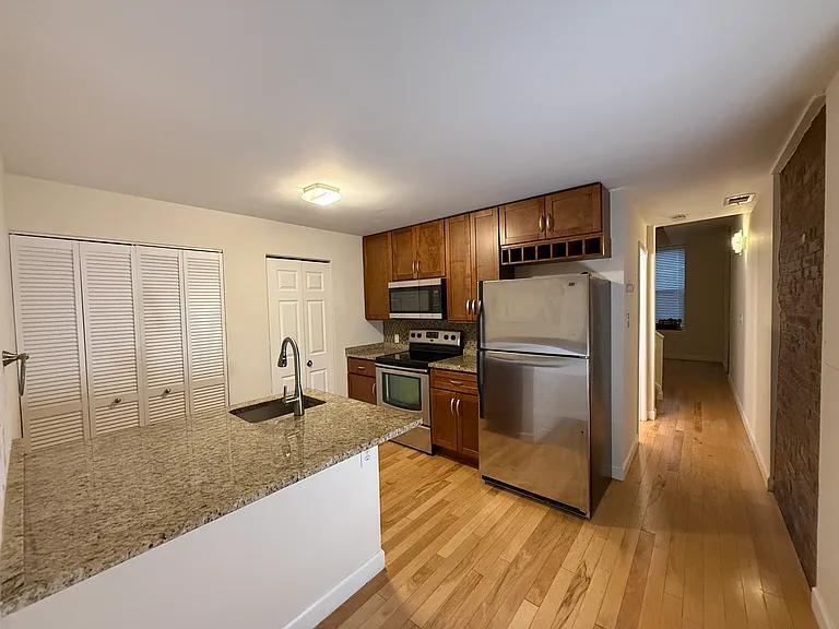 1900 Sidney St #D — Photo 5