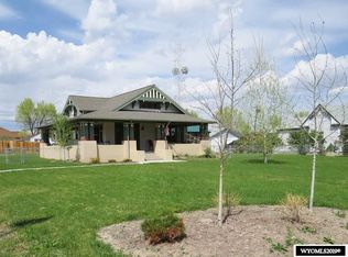302 E Adams Ave, Riverton, WY 82501