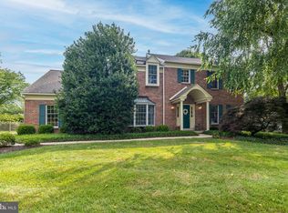 728 Castlewood Dr, Dresher, PA 19025