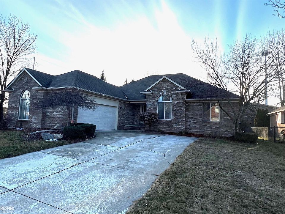 1st image of 51033 Sioux Dr
