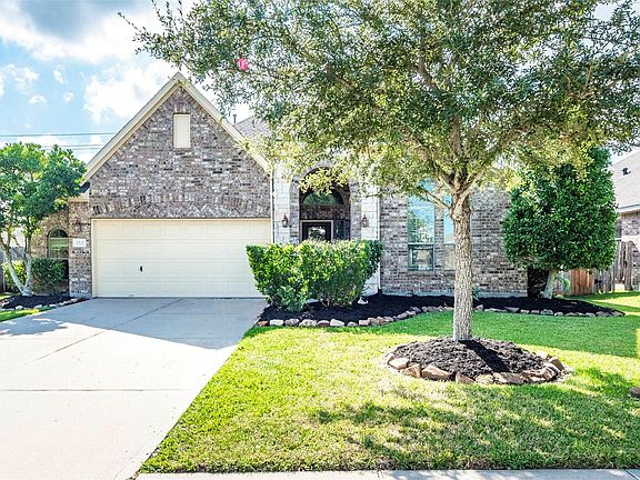 3rd image of 2227 Daroca Dr