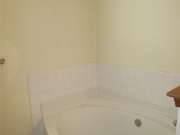 2nd image of 443 King St