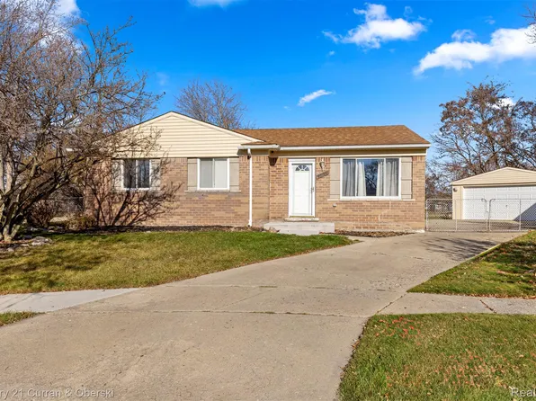 9939 Jackson Ln, Belleville, MI 48111