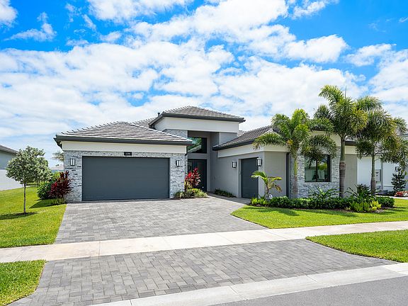 3rd image of 11390 Cherry Canyon Court