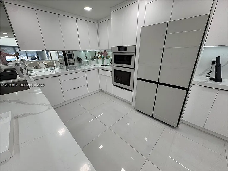 336 Poinciana Dr #1008 — Photo 4