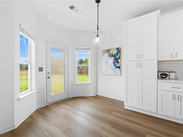 1055 Red Cedar Trl — Photo 15