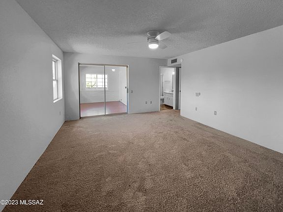 5th image of 928 W Camino Guarina