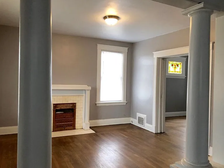 2437 Robertson Ave #2 — Photo 6