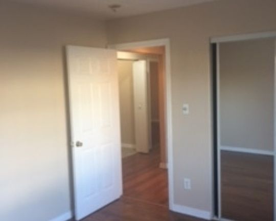 5th image of 3112 W Vernon Ave