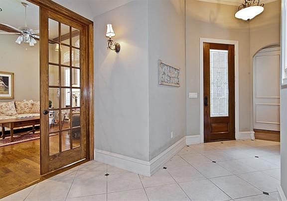 3rd image of 5000 Stonebridge Dr