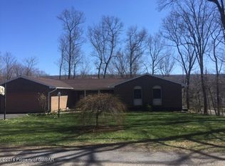 8 Revere Rd, Mountain Top, PA 18707