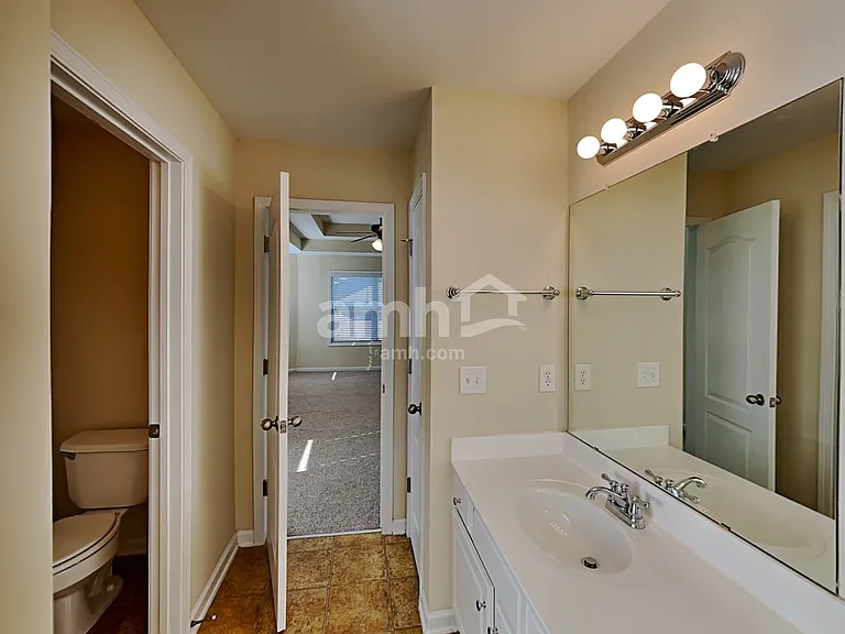 302 Harmony Lake Dr — Photo 13