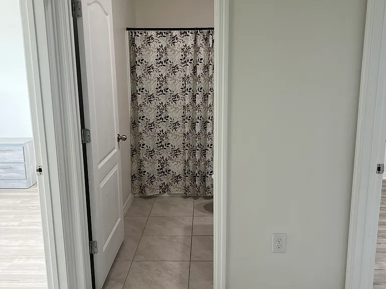 397 Corso Loop — Photo 4