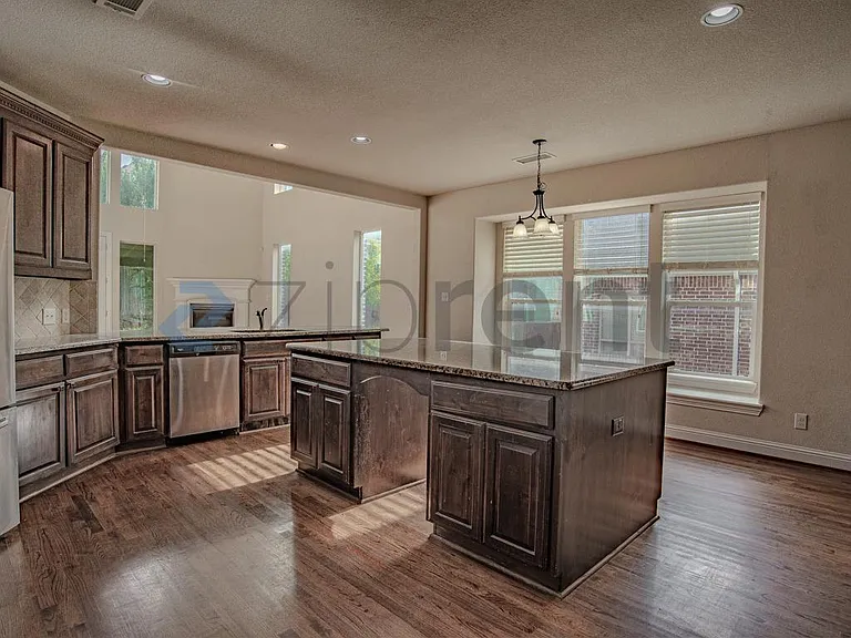 3537 Acropolis Way — Photo 17