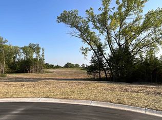 95 W Bluelake Ct #D, Wichita, KS 67215