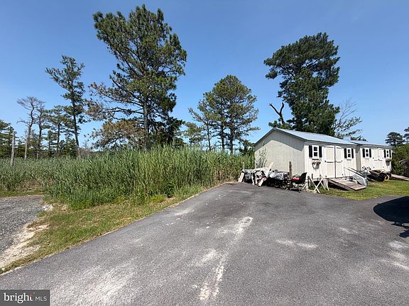 4th image of 28231 Cannon St