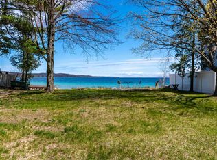 240 S Shore Dr, Suttons bay, MI 49682