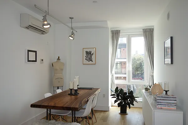 Rented by Owner | media 76