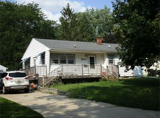 1504 Parker St, Cedar Falls, IA 50613