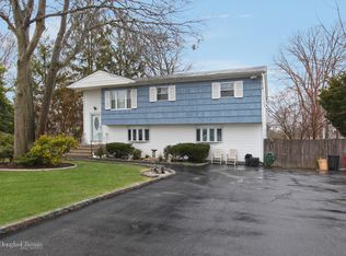 2317 Pond Rd, Ronkonkoma, NY 11779