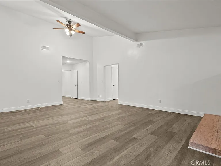 9724 Bothwell Rd — Photo 51