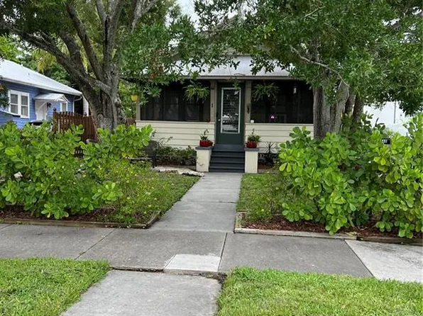 1668 Oak St, Sarasota, FL 34236