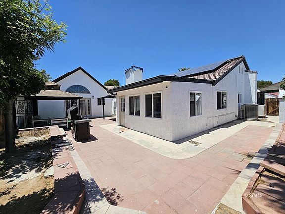 3rd image of 413 Veada Ave