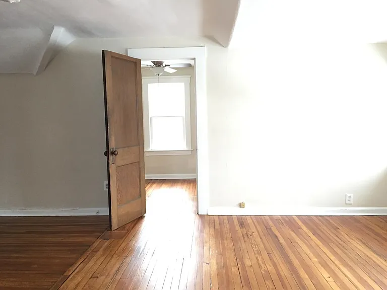 1644 Waterbury Rd #3 — Photo 2