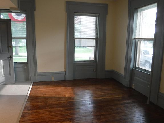 4th image of 9 North St APT 1
