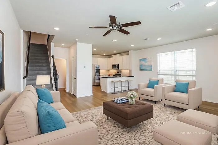 2850 Scanlan Mdw — Photo 8