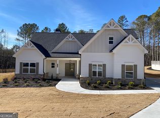 113 Meadows Dr, Bethlehem, GA 30620