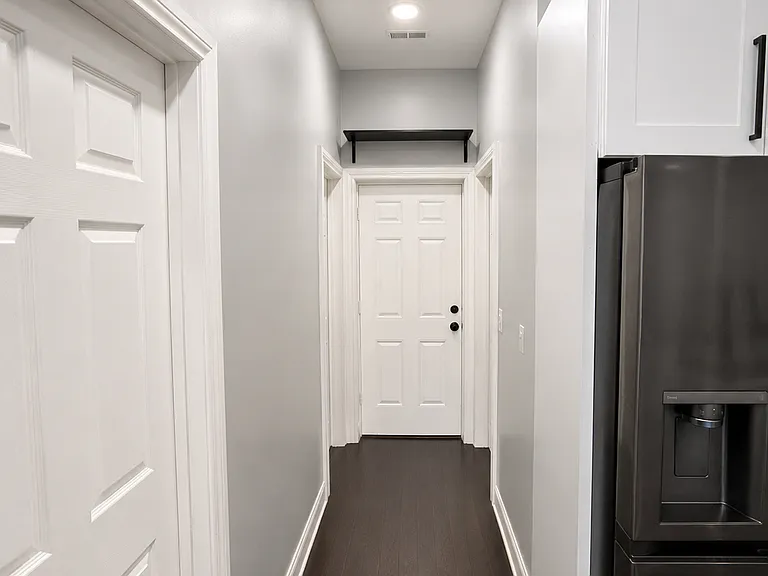 5617 S Lafayette Ave — Photo 21