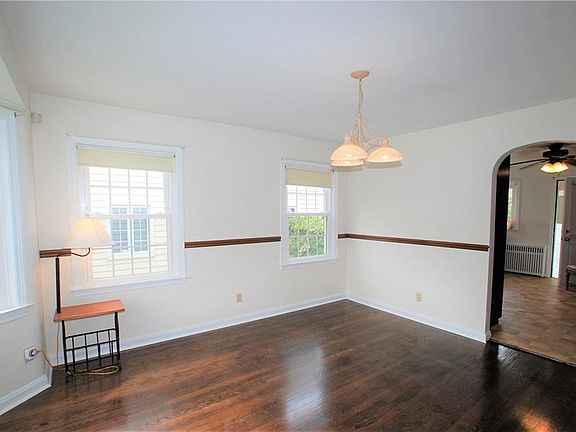 4th image of 4003 Beech Ave