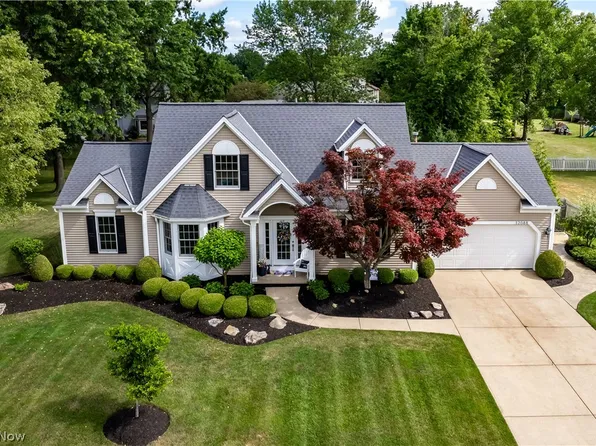 32088 Dorchester Dr, Avon Lake, OH 44012