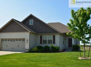 21721 W Summer St, Spring Hill, KS 66083