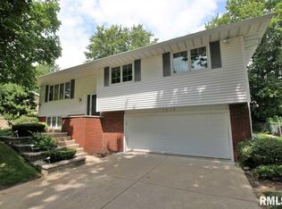 7819 W Mohawk Trl, Peoria, IL 61604